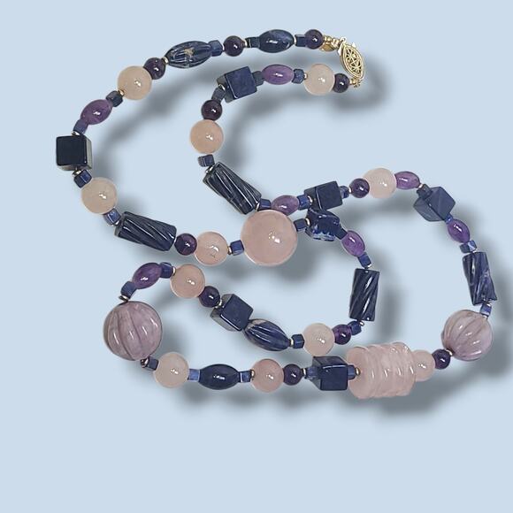 Sandra David Signed Vintage Beaded Necklace Rose Peach & Navy Carved Stones 30″ - Picture 1 of 10